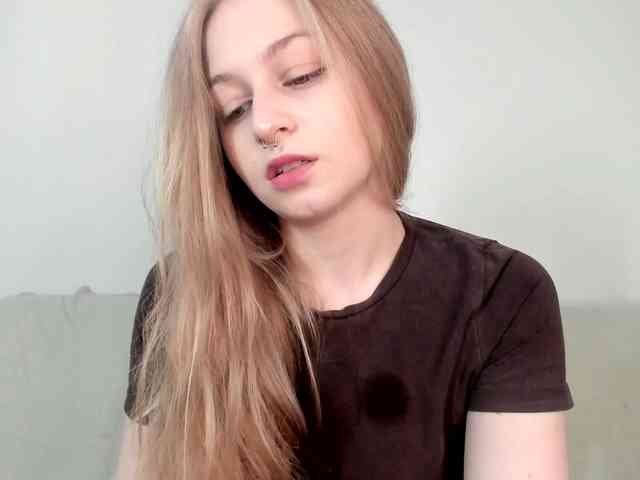 MiaMeowa webcam