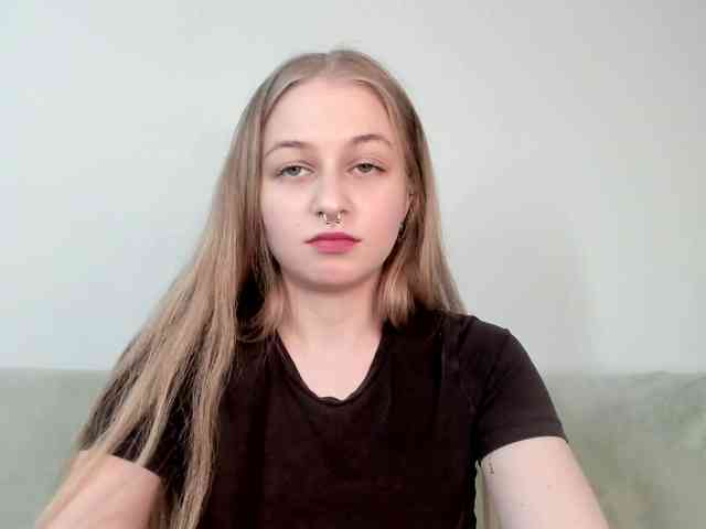 MiaMeowa webcam