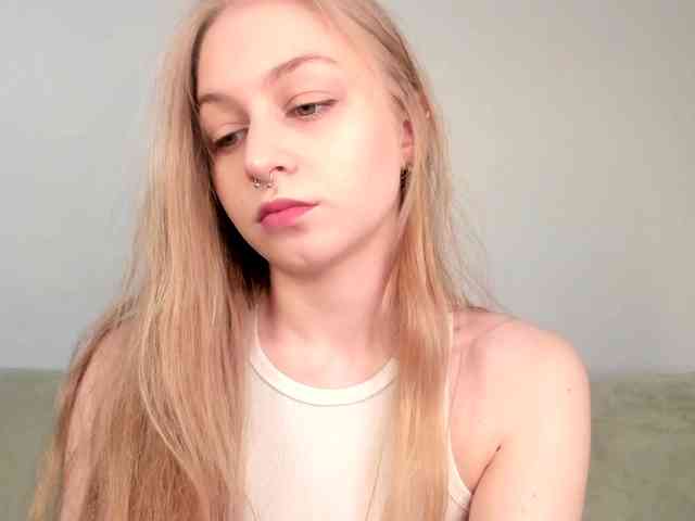 MiaMeowa webcam