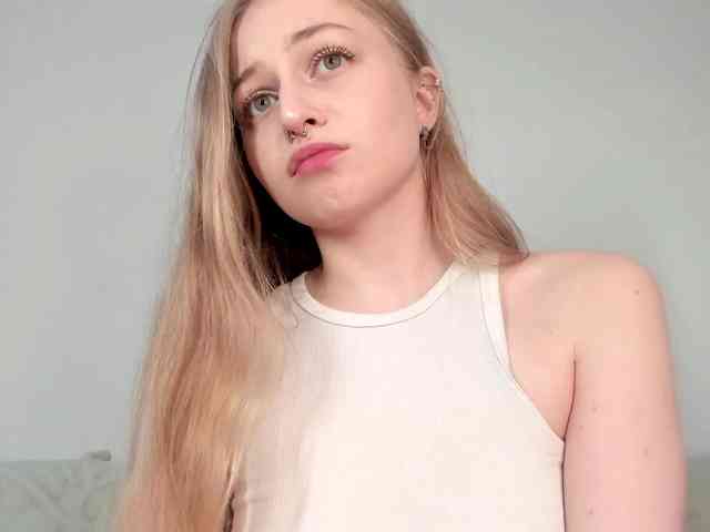 MiaMeowa webcam