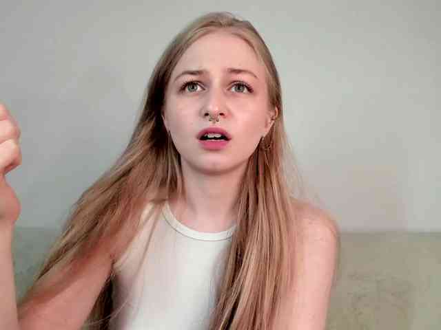 Dit model is nu live. MiaMeowa