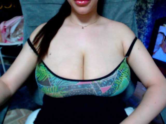 SeuHot live cam on BongaCams