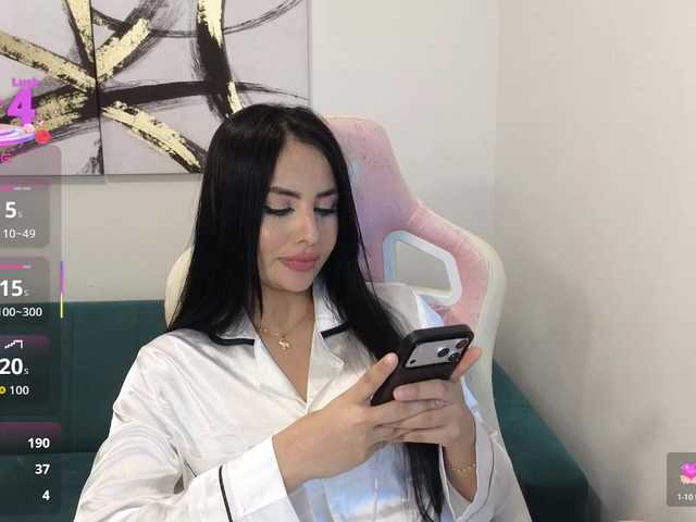 selenaM preview