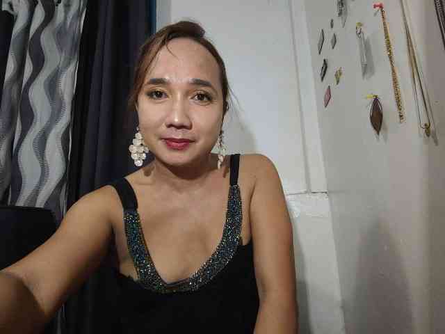 Kissescum4u Sex Cam Show