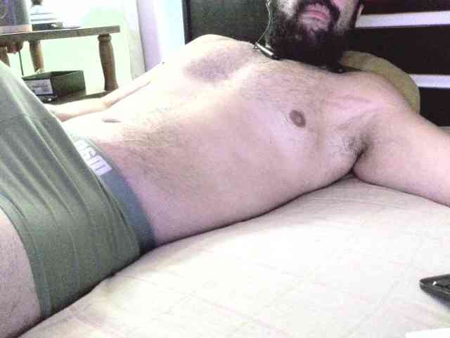 machoathome