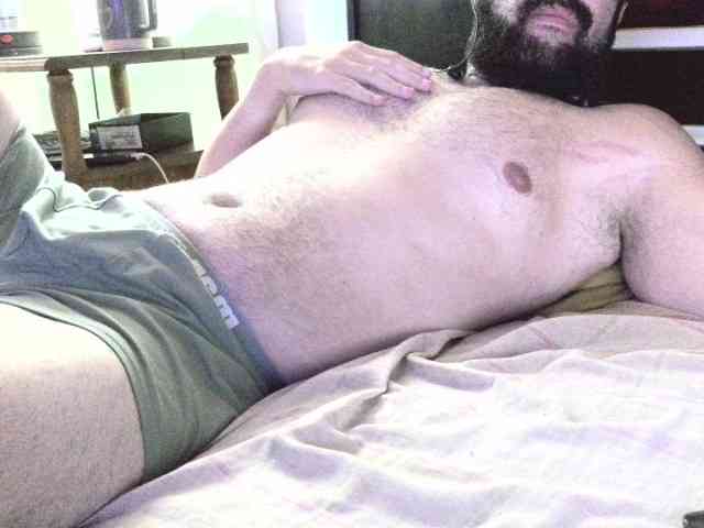 machoathome