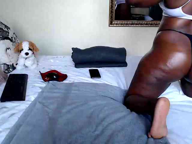 FitBlair66 webcam