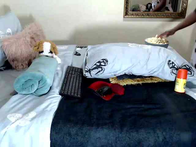 FitBlair66 webcam