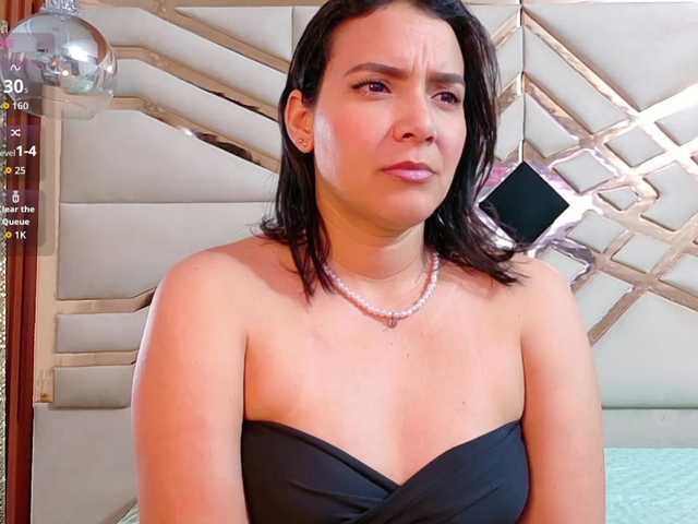 sluttyandmature live cam on BongaCams