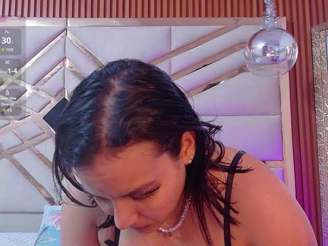 sluttyandmature live cam on BongaCams