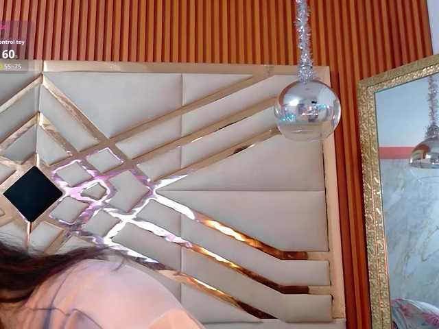 sluttyandmature live cam on BongaCams
