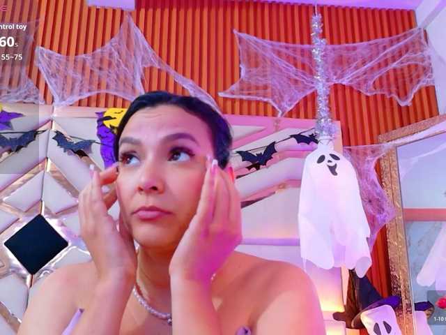 sluttyandmature, live now on BongaCams