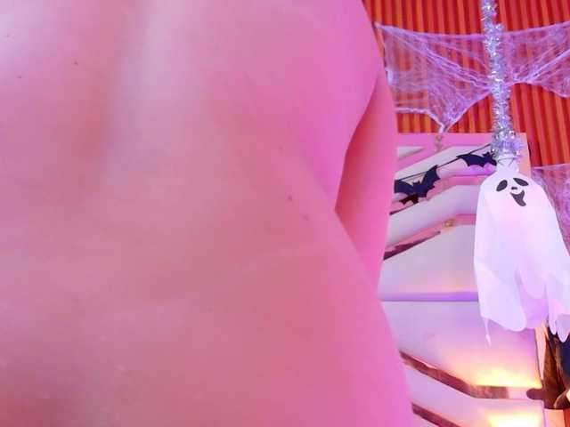 Sexyladyandhot live cam preview