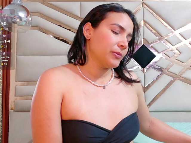 sluttyandmature live cam on BongaCams