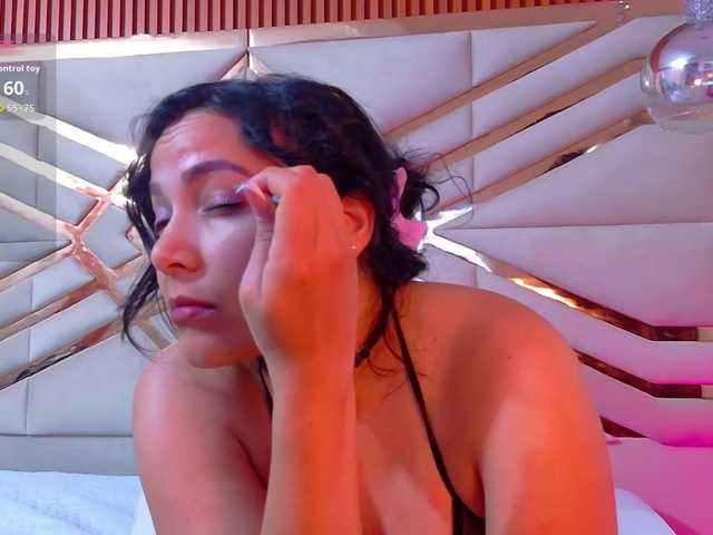 sluttyandmature live cam on BongaCams