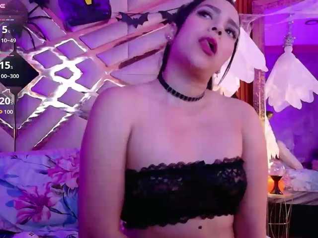 sluttyandmature live cam on BongaCams