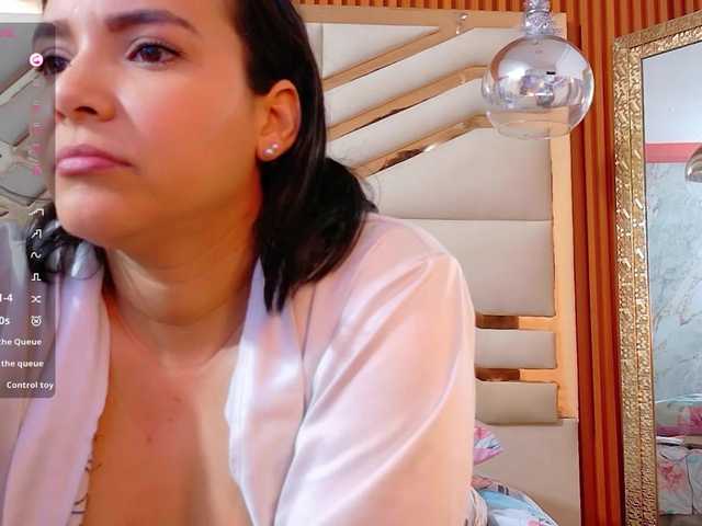 sluttyandmature online