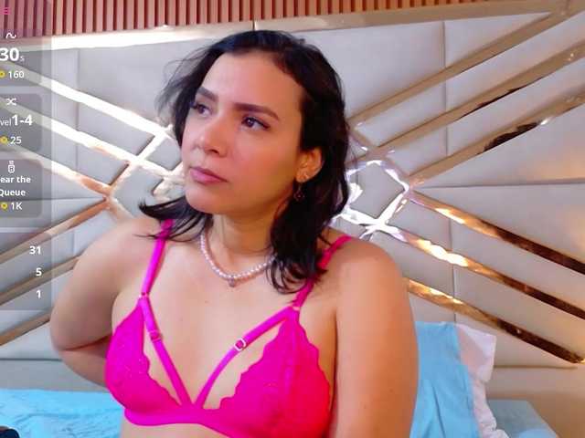sluttyandmature live cam on BongaCams