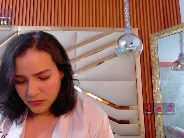 sluttyandmature live cam on BongaCams