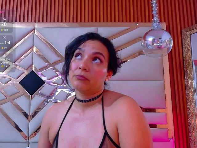 sluttyandmature live cam on BongaCams