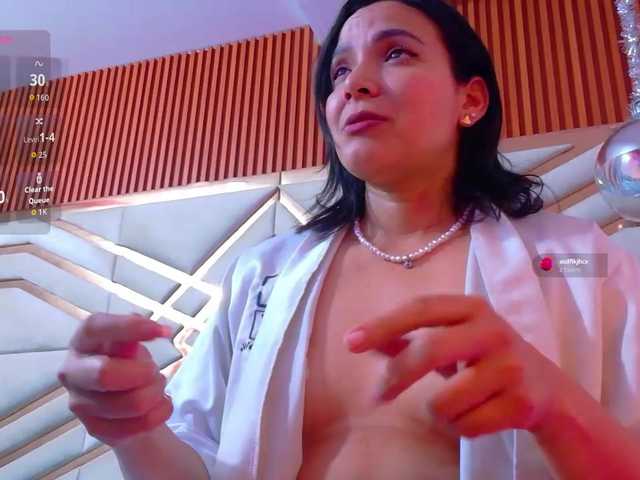 sluttyandmature live cam