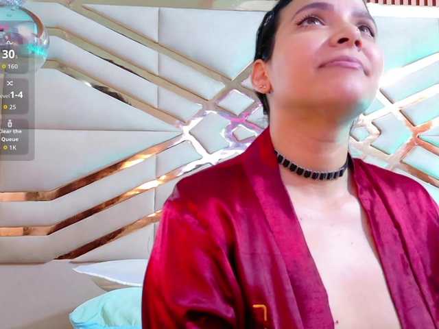 sluttyandmature live cam on BongaCams