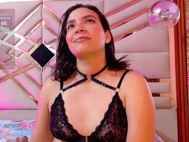 sluttyandmature live cam on BongaCams