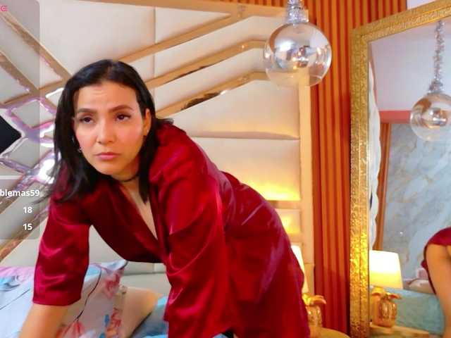 Sexyladyandhot live cam preview