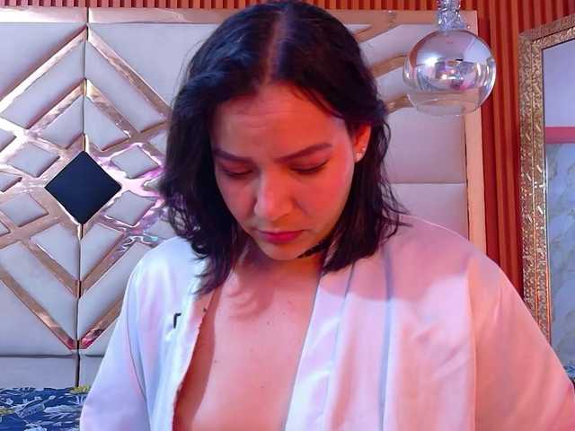 sluttyandmature live cam on BongaCams