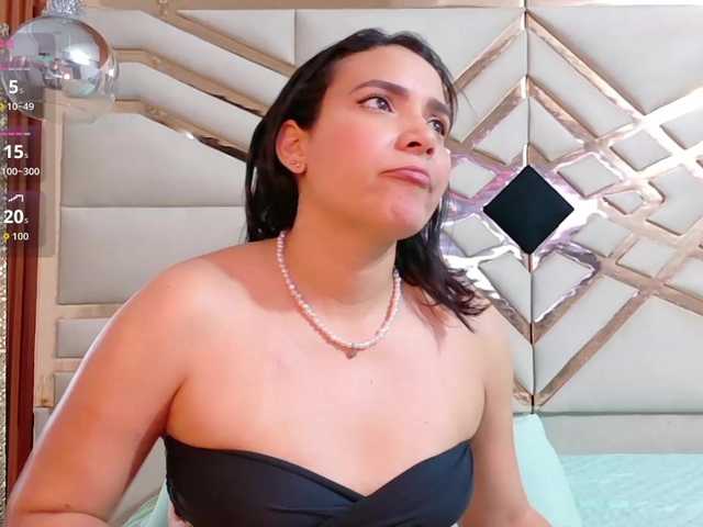 sluttyandmature live cam on BongaCams