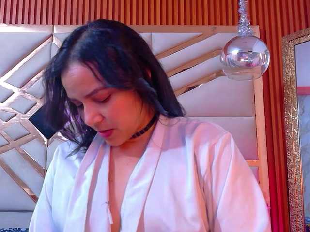 sluttyandmature live cam on BongaCams