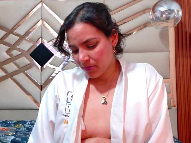 Preview of sexyladyandhot