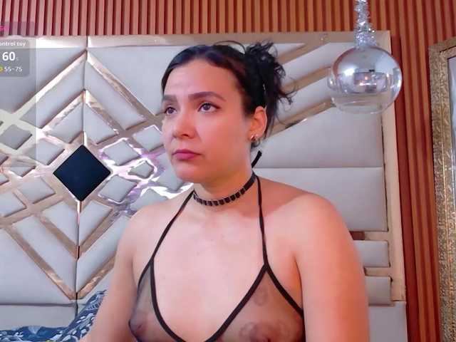 le modèle Sexyladyandhot est en webcam porno dans un show sur le site bongacams, il possède les tags suivants: Latino/Hispanic,Brunette,Shaved