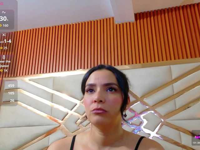 Sexyladyandhot live cam preview