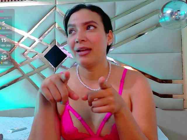 Sexyladyandhot webcam