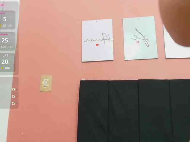 Sexyladyandhot webcam