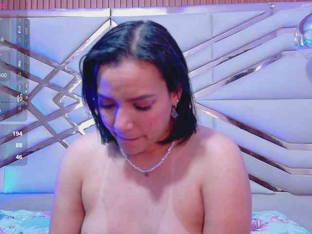 Sexyladyandhot webcam