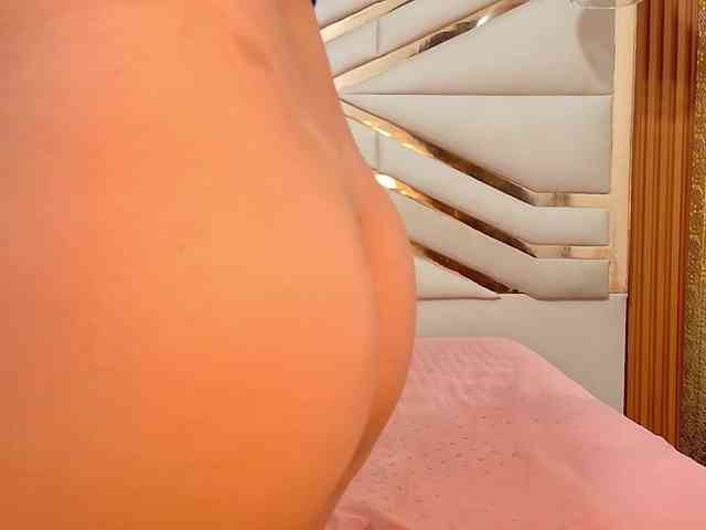 Sexyladyandhot webcam