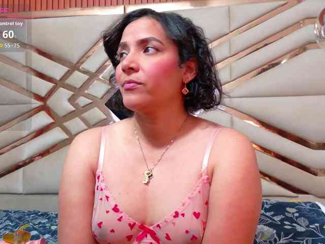 Sexyladyandhot webcam