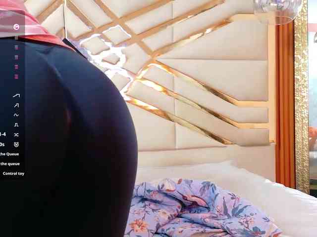 Sexyladyandhot webcam