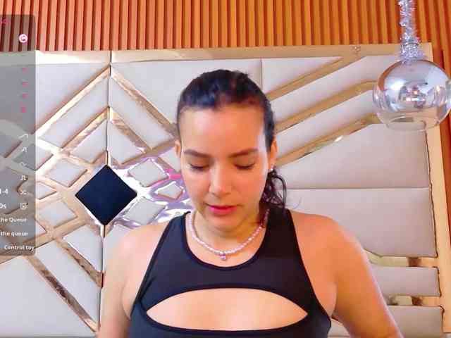 Sexyladyandhot webcam