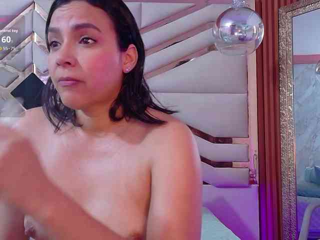 Sexyladyandhot webcam