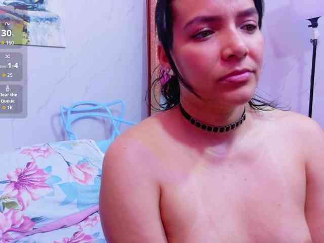 Sexyladyandhot webcam