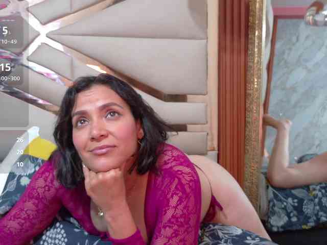 Sexyladyandhot webcam