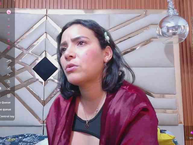 Sexyladyandhot webcam