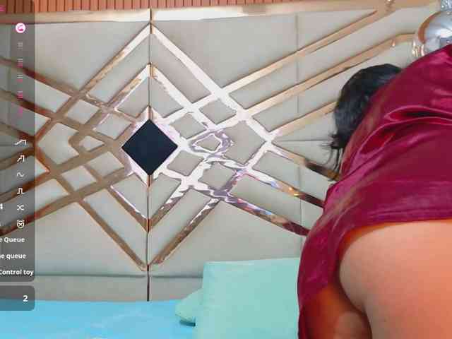 Sexyladyandhot webcam