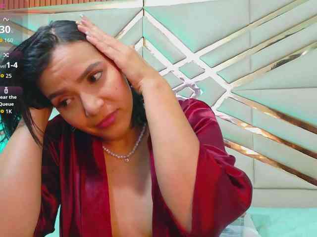 Sexyladyandhot webcam