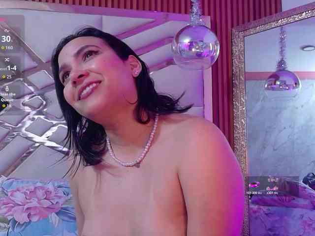 Sexyladyandhot webcam