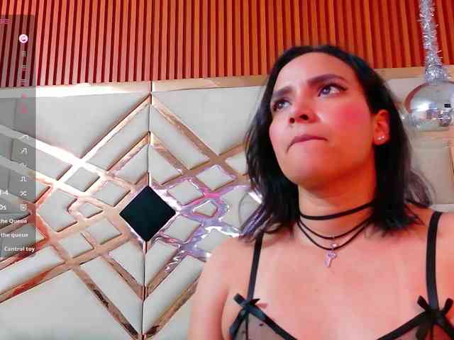Sexyladyandhot webcam