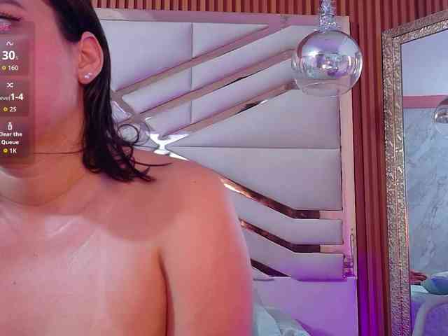 Sexyladyandhot webcam